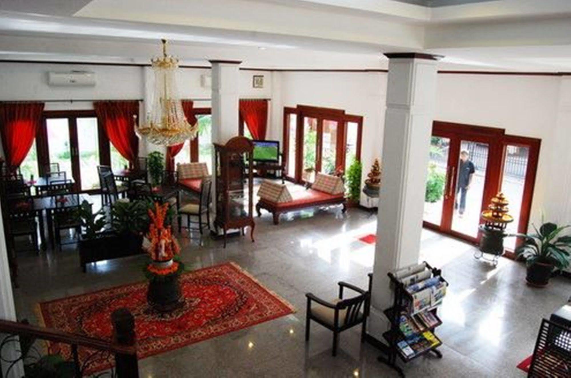 Vayakorn Inn Vientiane Exterior photo