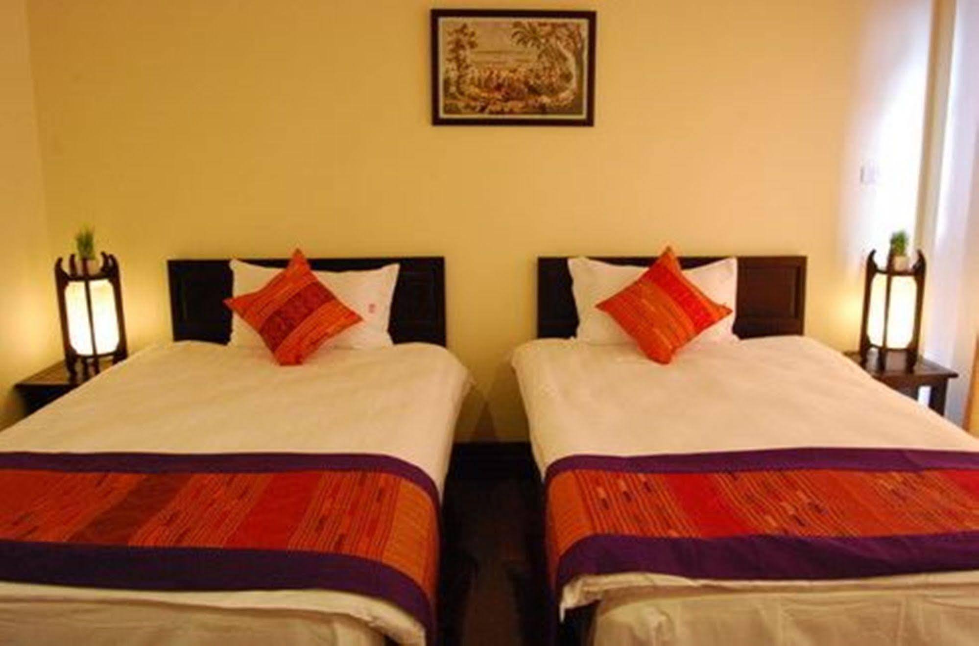 Vayakorn Inn Vientiane Exterior photo