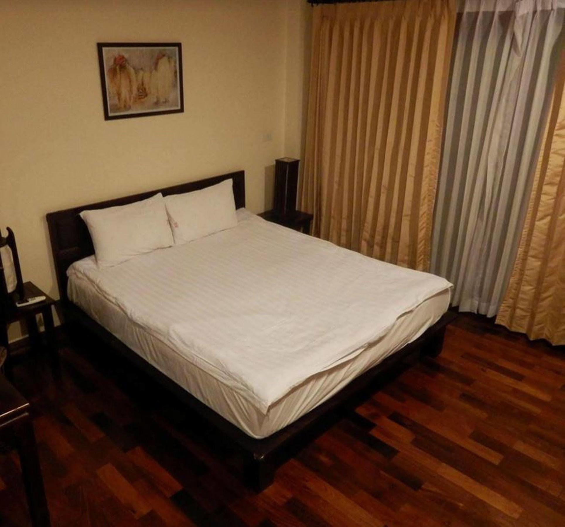 Vayakorn Inn Vientiane Exterior photo
